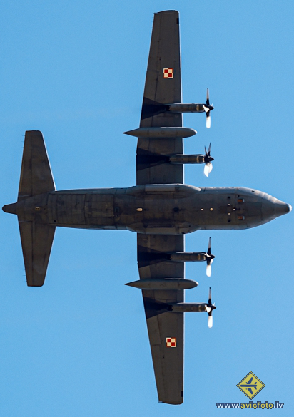 Lockheed C-130E Hercules (L-382)